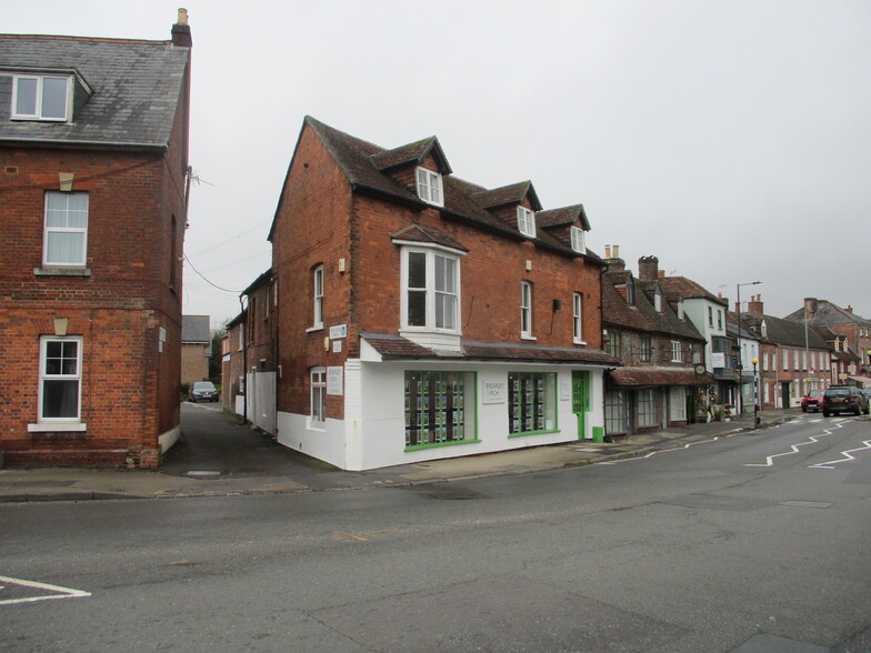 1-1A London Rd, Marlborough for sale - Building Photo - Image 2 of 3