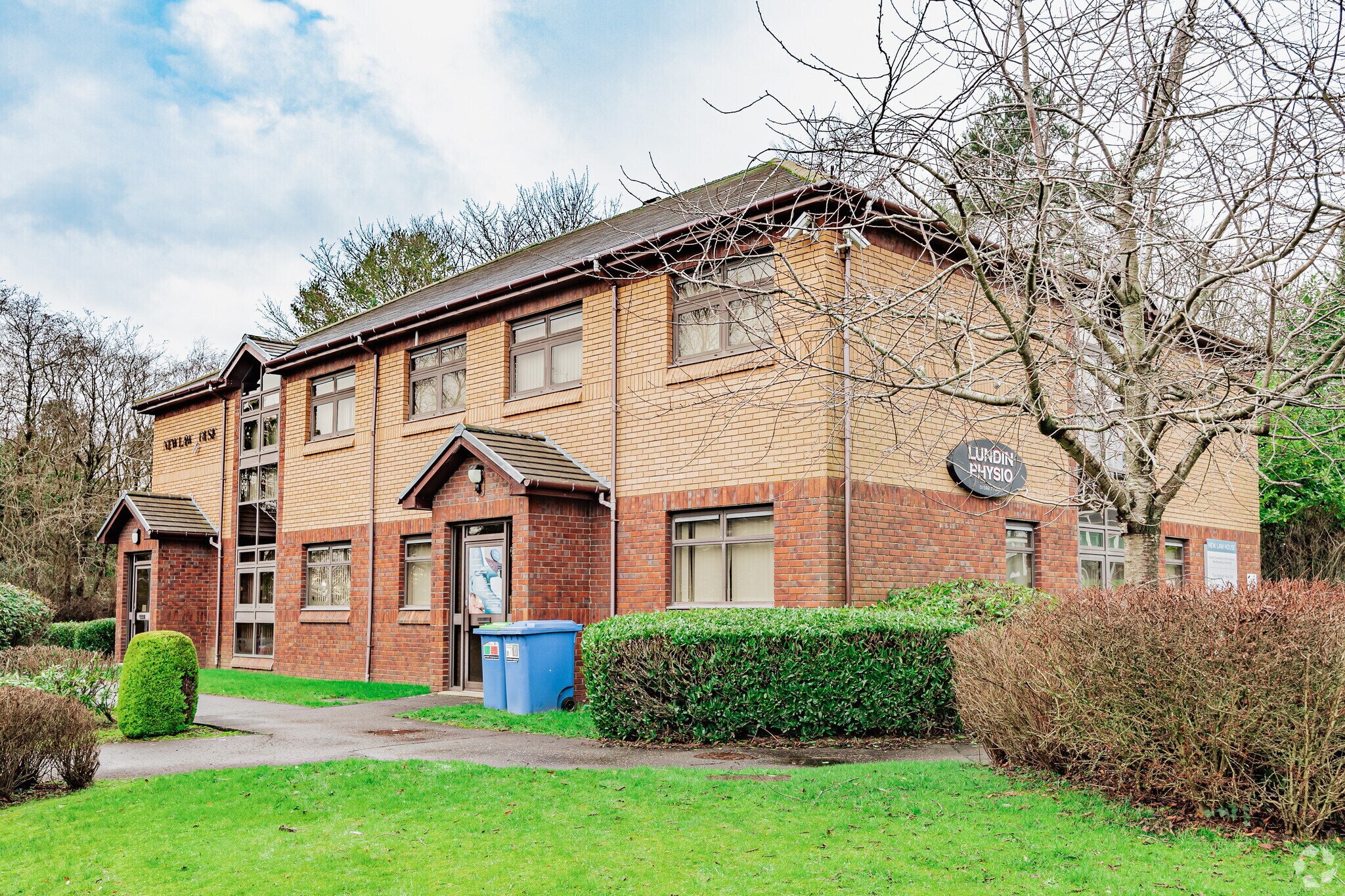 Pentland Ct, Glenrothes to rent Primary Photo- Image 1 of 3