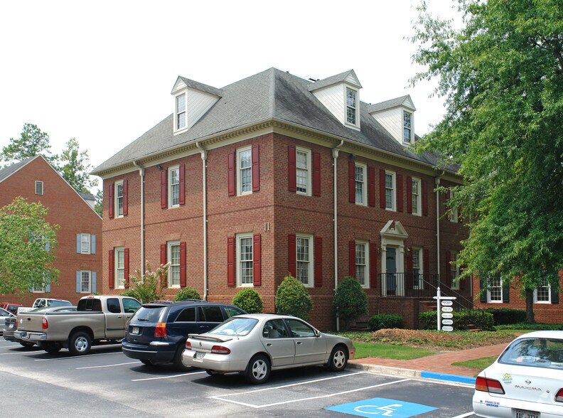 750 Hammond Dr NE, Atlanta, GA 30328 UK