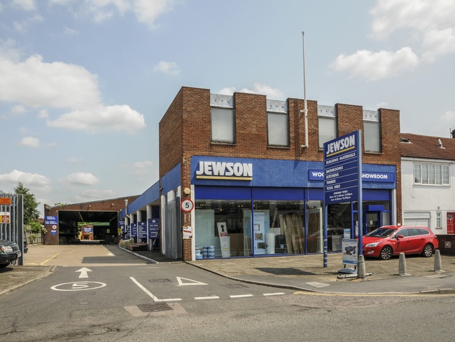 More details for Jewson, Queens Avenue, Watford, WD18 7NW – for Sale, Watford
