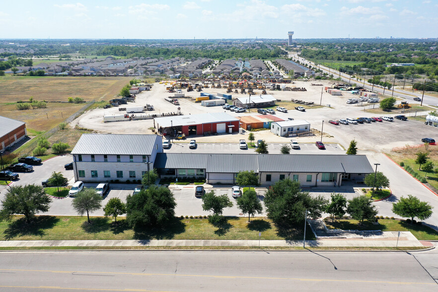 18607 Heatherwilde Blvd, Pflugerville, TX for sale - Building Photo - Image 3 of 5