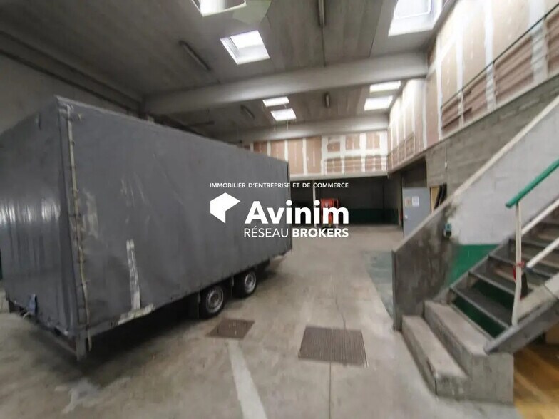 Industrial in Vitry-sur-Seine to rent - Interior Photo - Image 2 of 11