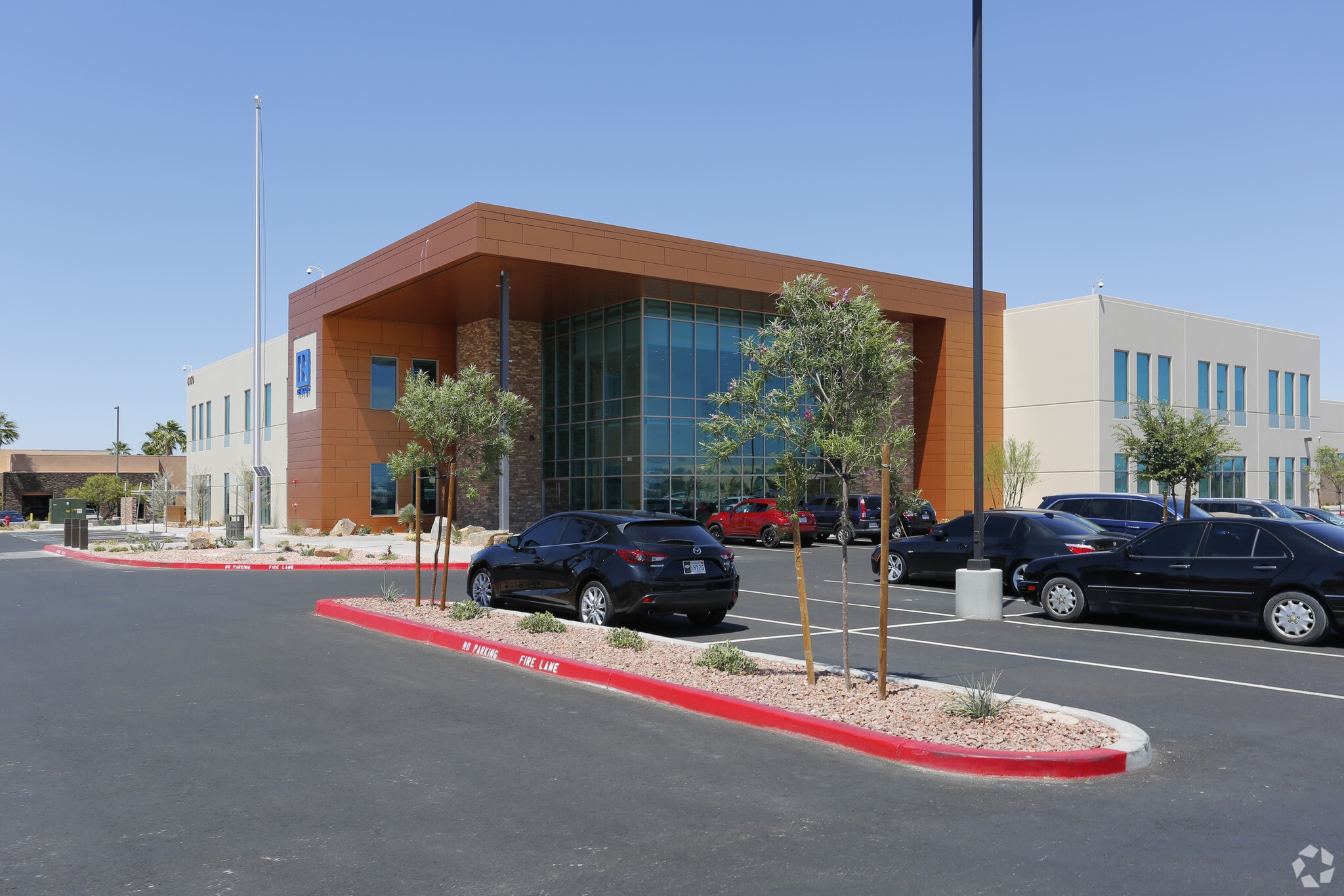 6360 S Rainbow Blvd, Las Vegas, NV for sale Primary Photo- Image 1 of 1