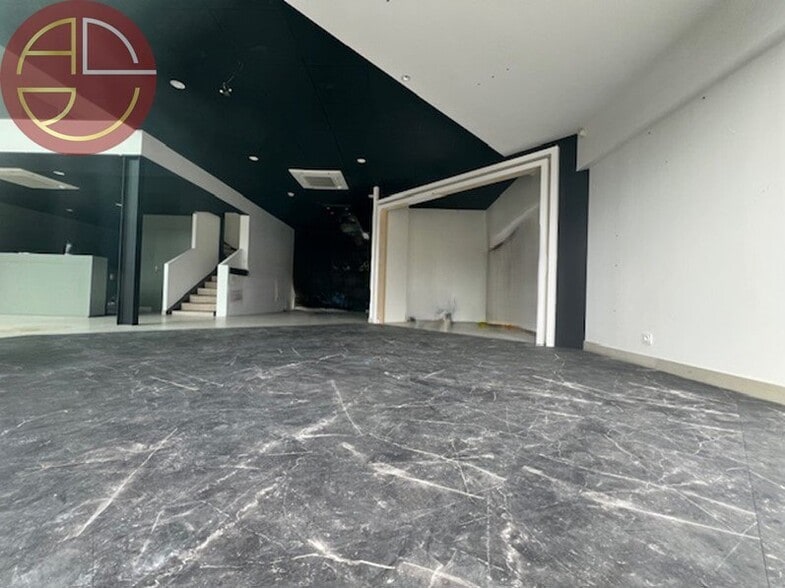 Retail in Toulouse for sale - Interior Photo - Image 2 of 4