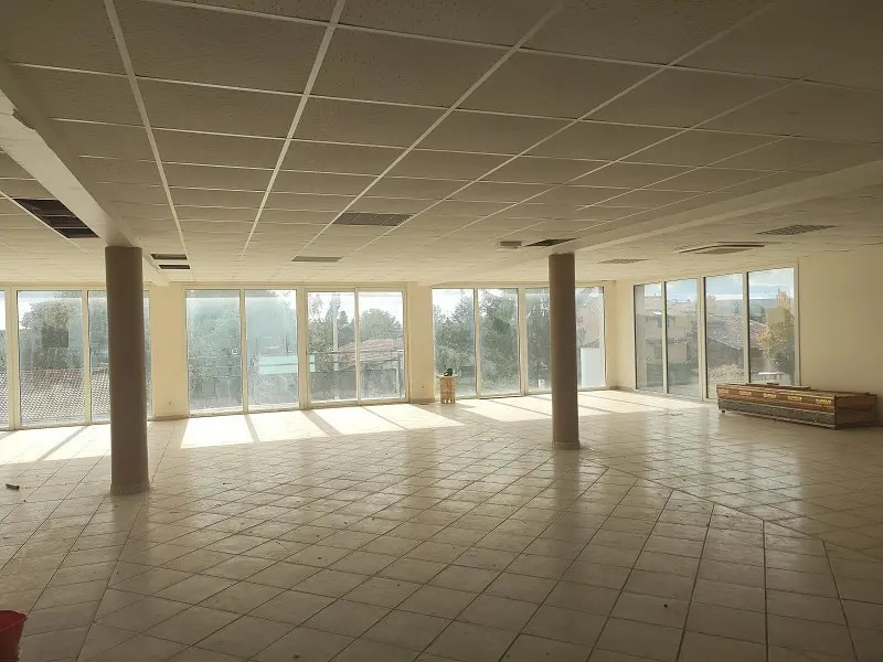 Vente Commerce 876 m² - Photo 1