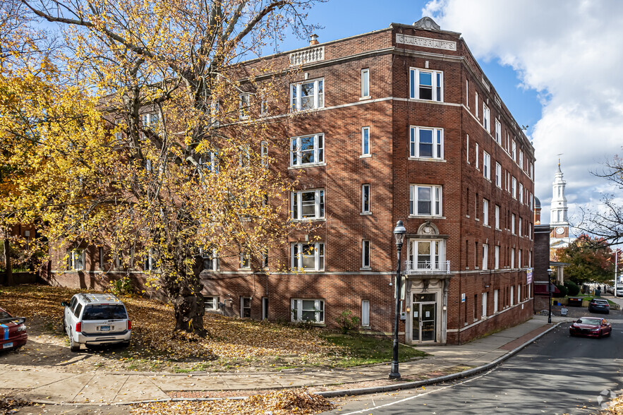 37-39 Charter Oak Pl, Hartford, CT for sale - Building Photo - Image 1 of 1