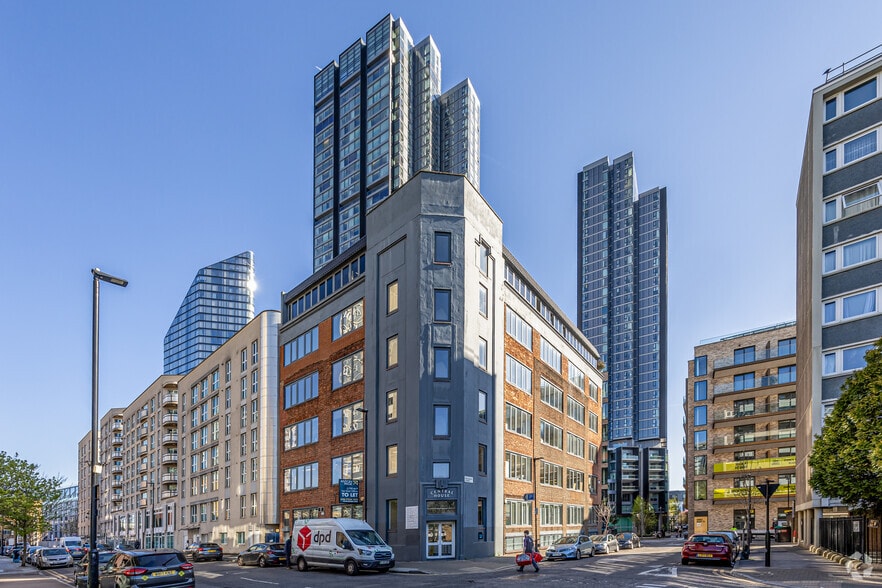 142 Central St, London to rent - Building Photo - Image 3 of 4