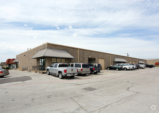 More details for 1301 Summit Ave, Plano, TX - Flex, Industrial for Rent