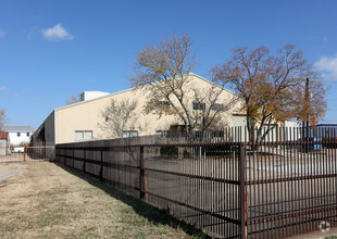 8331 Hoyle Ave, Dallas, TX for sale Building Photo- Image 1 of 1