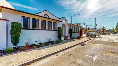 6876 Sebastopol Ave, Sebastopol, CA for sale Primary Photo- Image 1 of 1