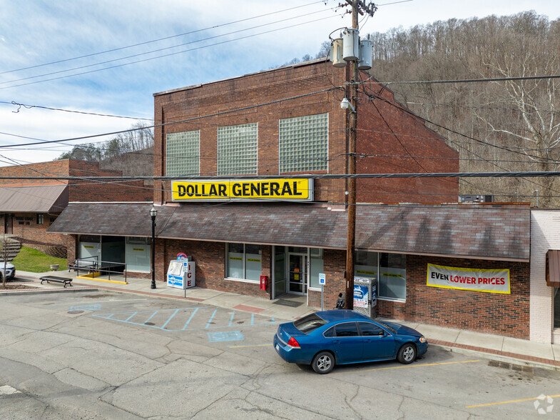 421 Main St, Madison, WV for sale - Building Photo - Image 2 of 29