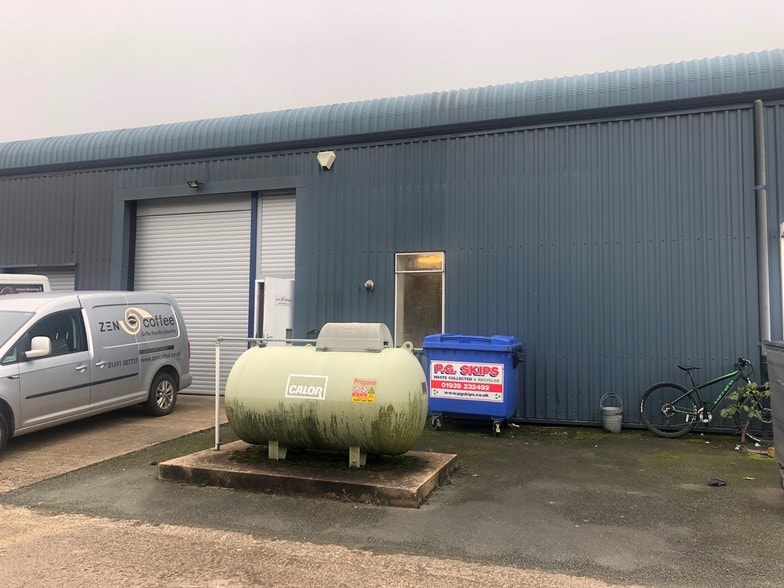 Maesbury Rd, Oswestry for sale - Building Photo - Image 1 of 1