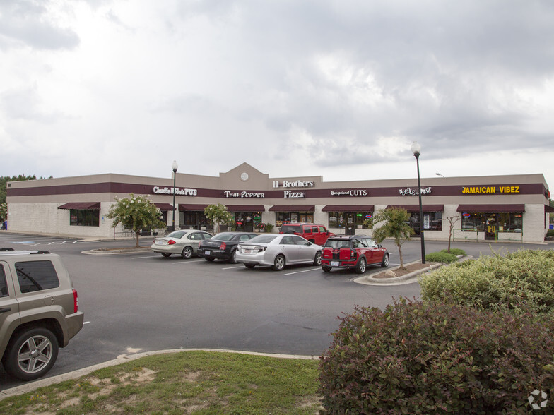 195 Star Point Dr, Fayetteville, NC for sale - Primary Photo - Image 1 of 1