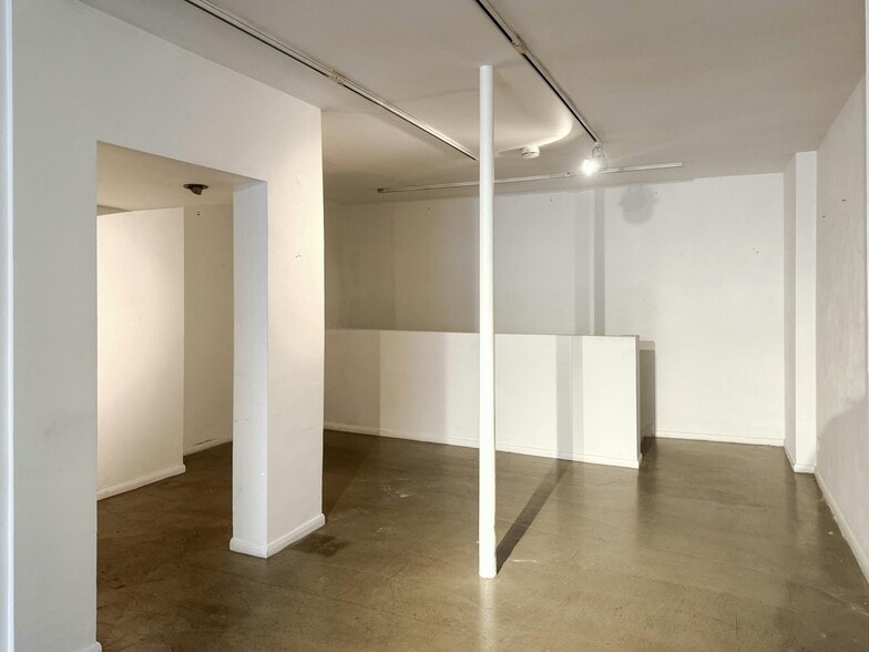 89 Charlotte St, London for sale - Building Photo - Image 3 of 20