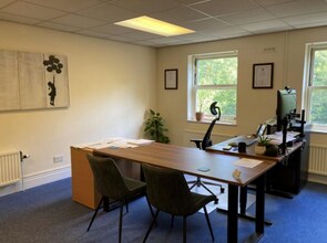 350-352 Cemetery Rd, Sheffield to rent Interior Photo- Image 2 of 3