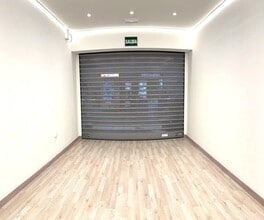 Retail in Madrid, Madrid to rent Interior Photo- Image 1 of 4