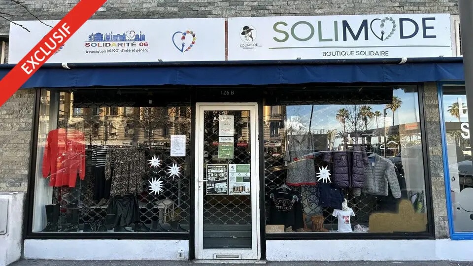 Location Commerce 45 m² - Photo 1