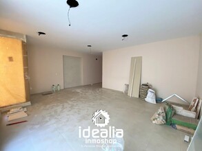 Retail in Aranjuez, Madrid to rent Interior Photo- Image 2 of 5