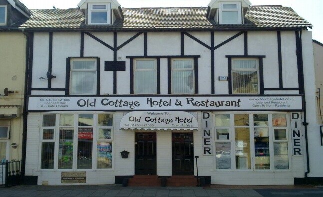 9-11 Lytham Rd, Blackpool for sale - Primary Photo - Image 1 of 1