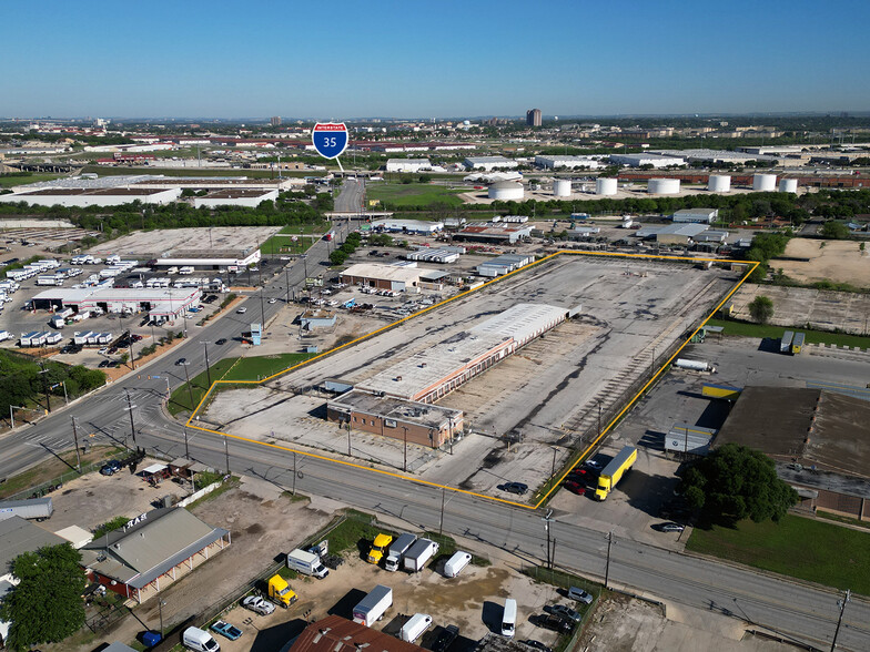 111 Gembler Rd, San Antonio, TX for rent - Aerial - Image 1 of 2