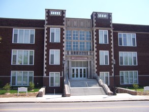 619 N 9th St, Lafayette, IN for rent Primary Photo- Image 1 of 5