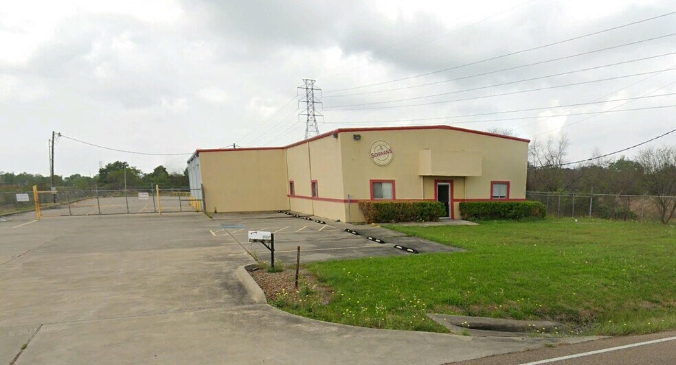 501 Anthony Rd, Victoria, TX for rent - Building Photo - Image 1 of 6