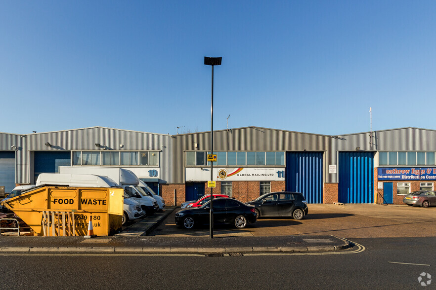 Hayes Rd, Southall for rent - Building Photo - Image 3 of 3