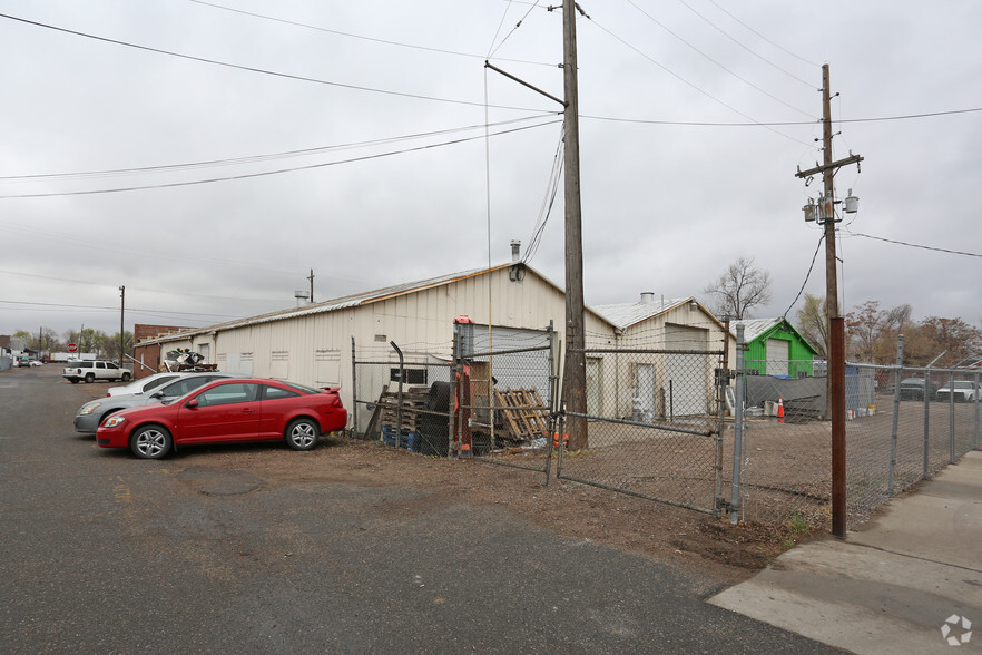 4893-4895 Washington St, Denver, CO for rent - Building Photo - Image 3 of 6