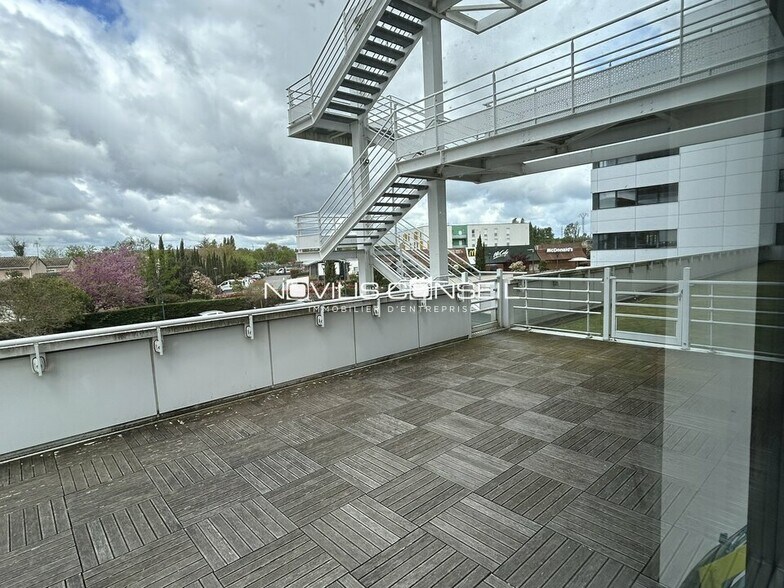 Office in Muret for sale - Building Photo - Image 2 of 13