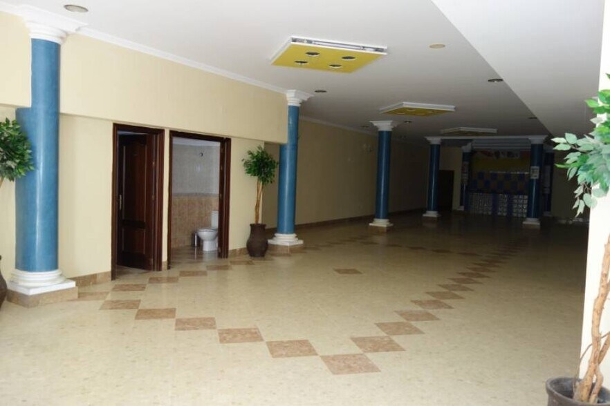 Retail in Marchena, Sevilla to rent - Building Photo - Image 2 of 18