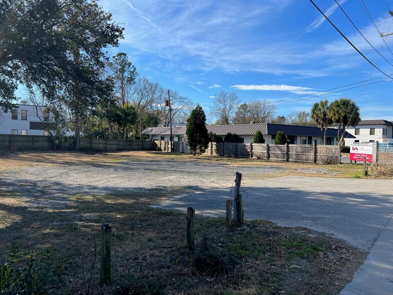 2155 Ashley Phosphate Rd, North Charleston, SC for sale - Building Photo - Image 1 of 1