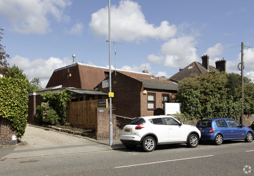 Moulsham St, Chelmsford for sale - Primary Photo - Image 1 of 2