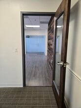 4303 Vineland Rd, Orlando, FL to rent Interior Photo- Image 2 of 9