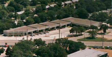 625 Dallas Dr, Denton, TX to rent - Building Photo - Image 2 of 5