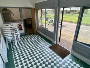 Hook Rd, Goole to rent Interior Photo- Image 2 of 4