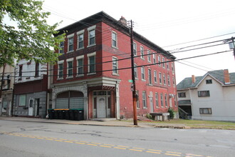 900 Island Ave, Mc Kees Rocks, PA for sale Building Photo- Image 1 of 37