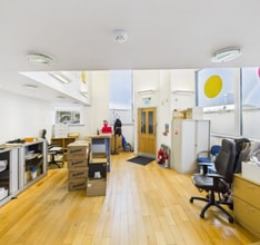 1 Meadowbank Ave, Edinburgh to rent Interior Photo- Image 2 of 4