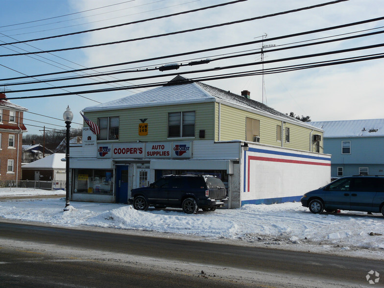 2196 E Main St, Bridgeport, CT for sale - Primary Photo - Image 1 of 1