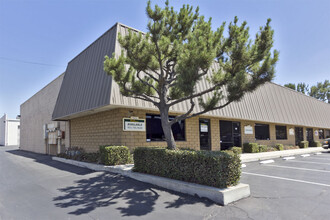 9302-9308 Narnia Dr, Riverside, CA for rent Building Photo- Image 1 of 5