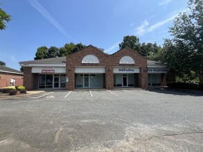 8816 University East Dr, Charlotte, NC for rent Building Photo- Image 2 of 10