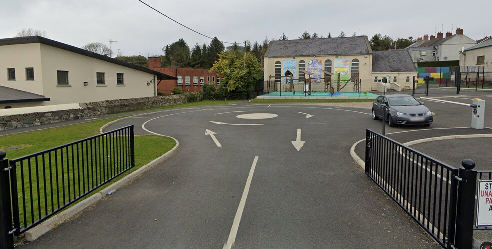 Main Street portfolio of 1 properties for sale on LoopNet.co.uk - Building Photo - Image 2 of 4