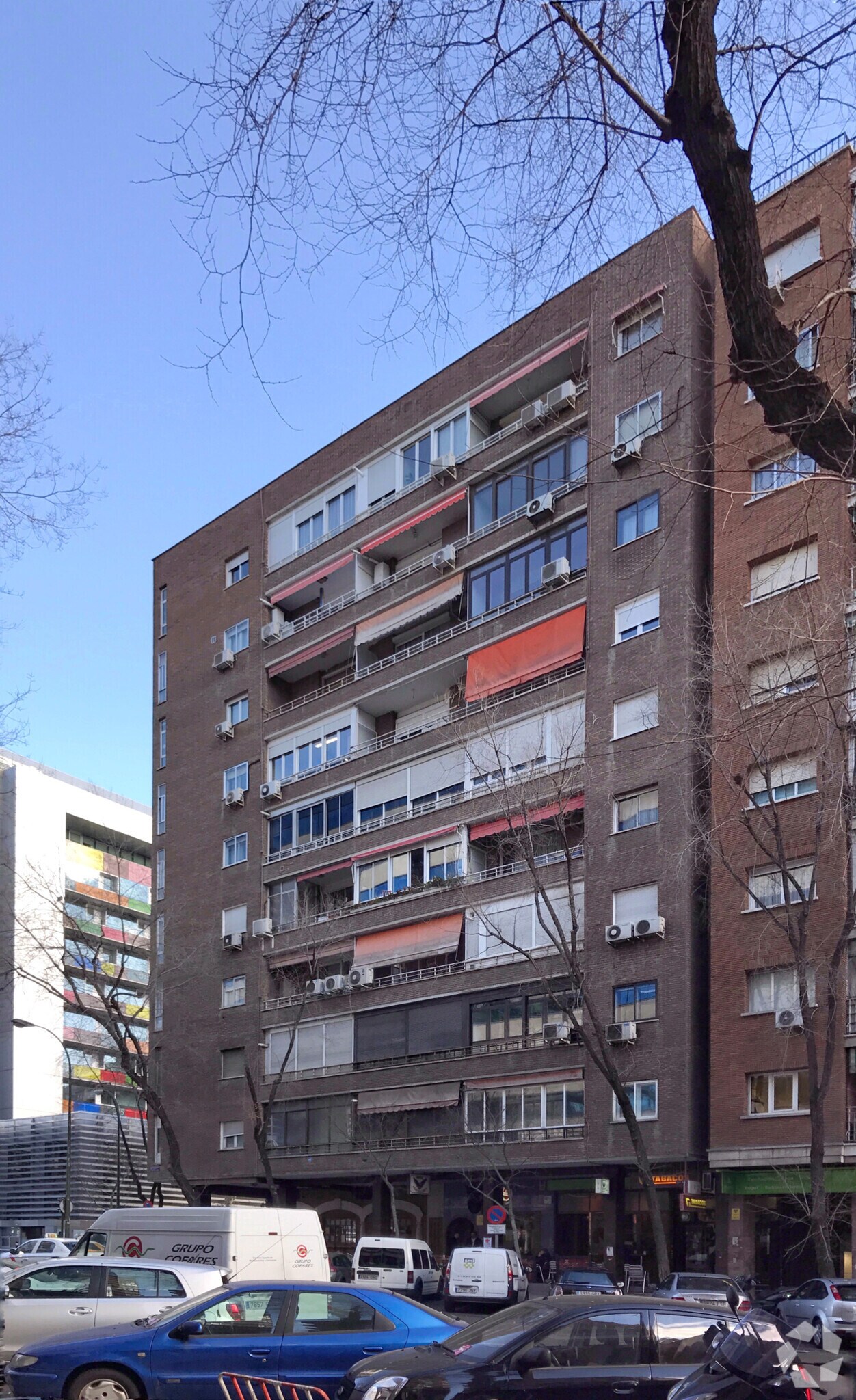 Retail in Madrid, Madrid to rent Building Photo- Image 1 of 2