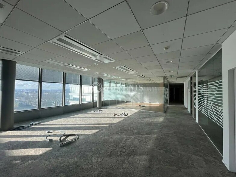 Office in Rungis to rent - Building Photo - Image 2 of 6