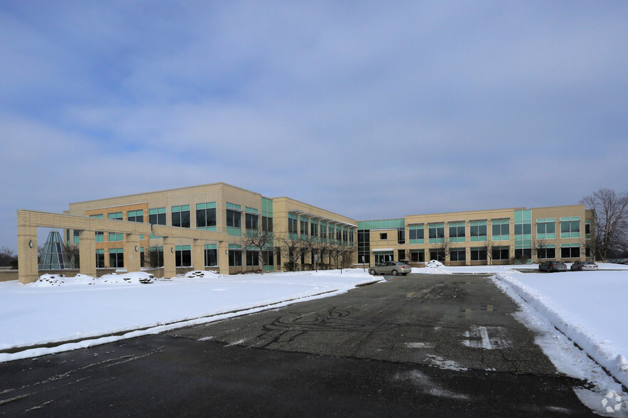 6001 Royalton Rd, Broadview Heights, OH for sale - Primary Photo - Image 1 of 1