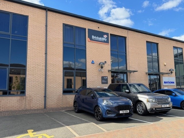 1-4 Sandy Way, Tamworth for sale - Building Photo - Image 3 of 5