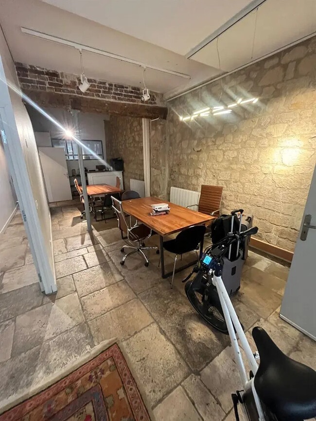 Location Commerce 170 m²