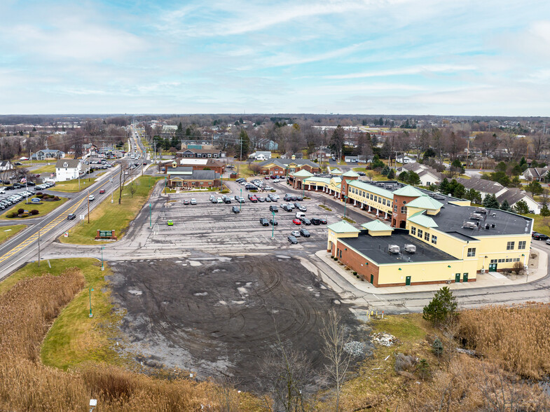 Webster Woods Plaza - Commercial Property