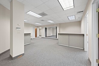 1224 Mill St, East Berlin, CT to rent Interior Photo- Image 2 of 4