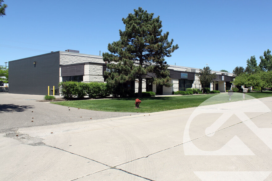 11871-11897 Belden Ct, Livonia, MI for rent - Building Photo - Image 1 of 1