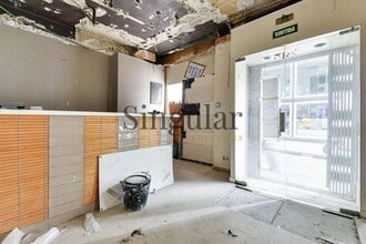 Retail in Barcelona, Barcelona to rent Interior Photo- Image 1 of 22